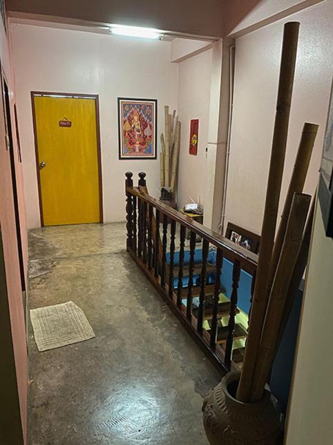 Smile Guesthouse Krabi town Екстериор снимка